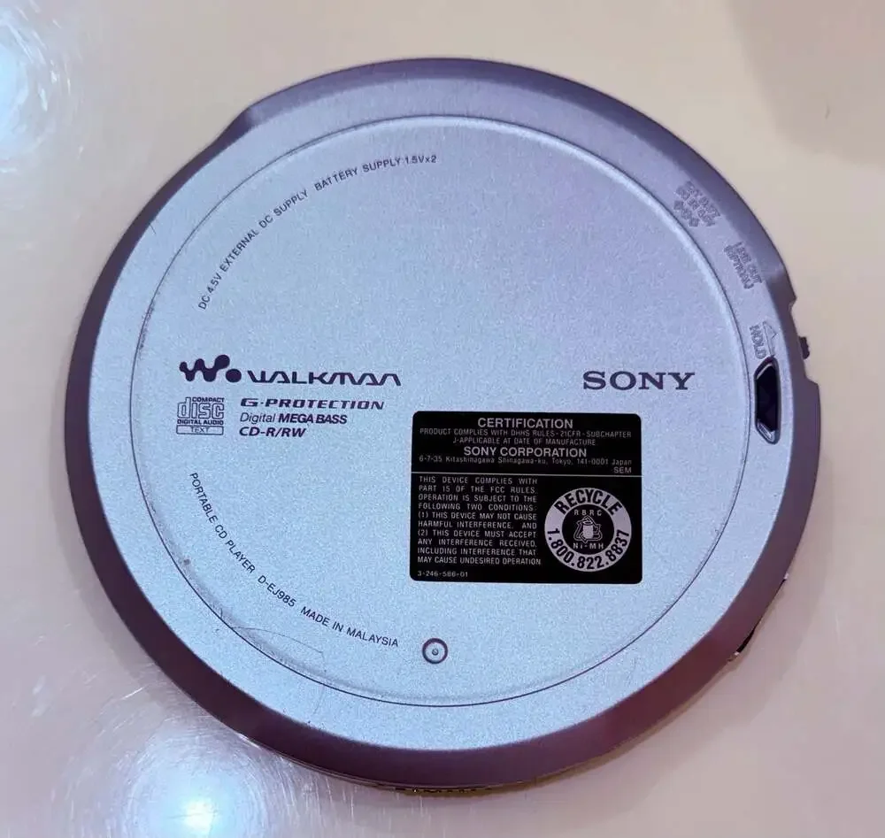 Sony Walkman D-EJ985 Portable CD Player